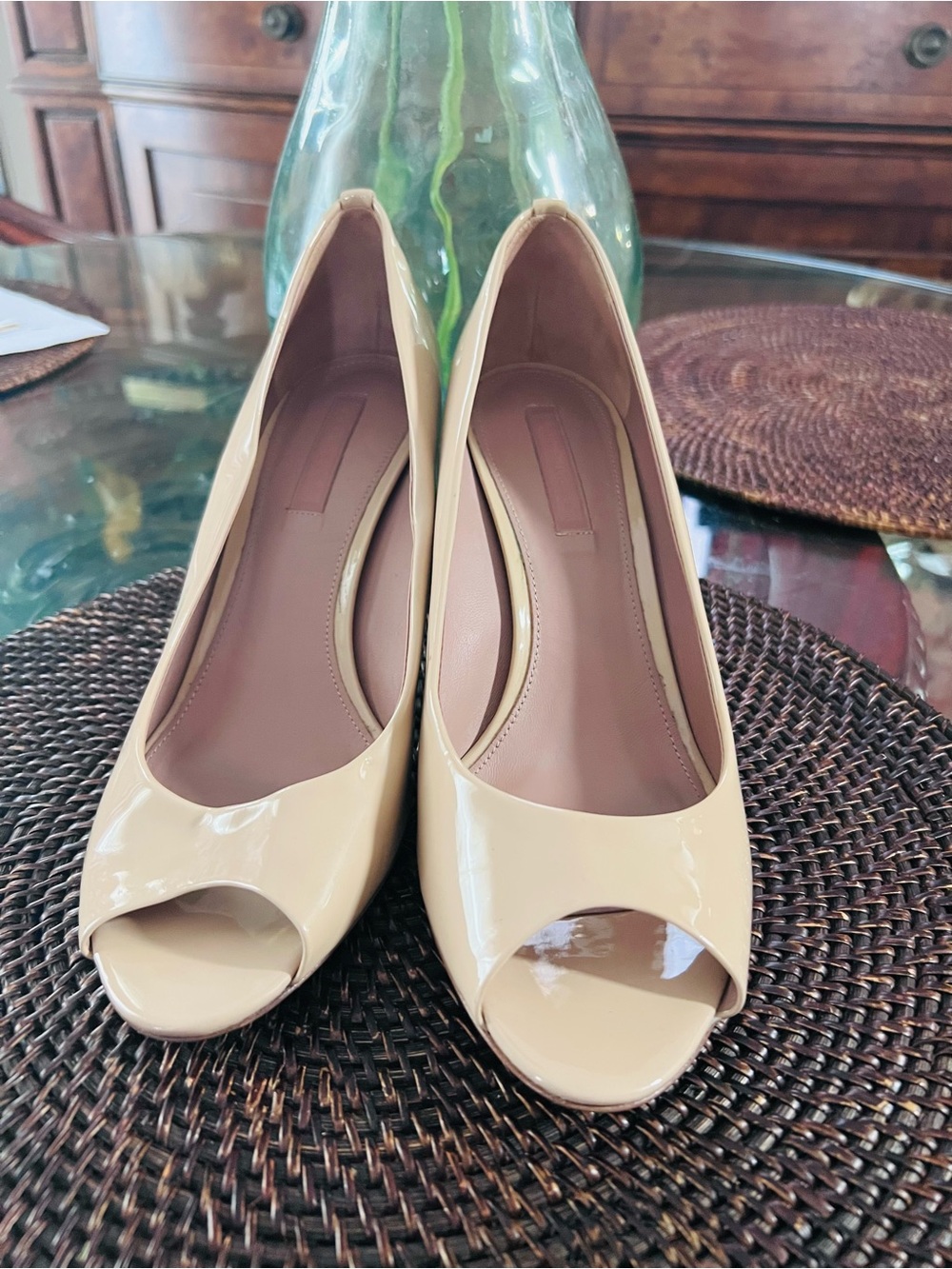 Hugo Boss Peep-Toe Pumps